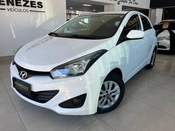 HYUNDAI HB20 1.0 COMFORT 12V FLEX 4P MANUAL HYUNDAI HB20 1.0 COMFORT 12V FLEX 4P MANUAL